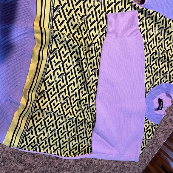 Versace Men’s Sweater – Size 56 (XL/XXL) $500 - Picture 3 of 11